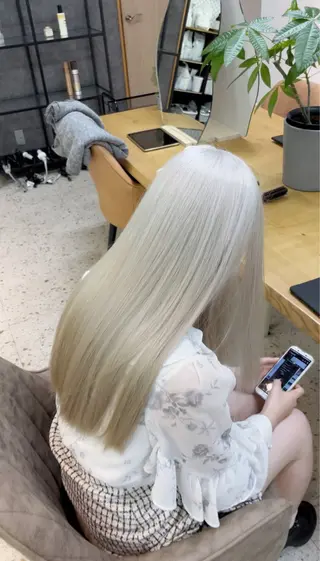 ロング ))カラー特化(( 渡邉 怜のヘアスタイル