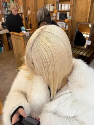 カラー まろみ暖色×ボブ ×chia🕯のヘアスタイル