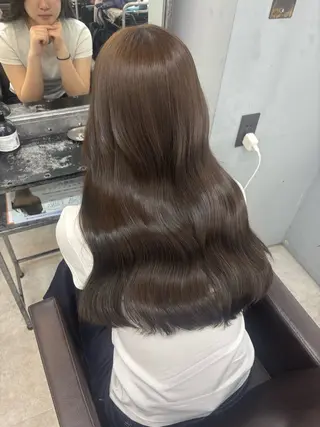 ロング カラー 桐生 かれんのヘアスタイル