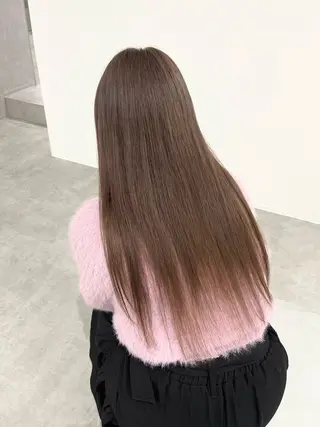 カラー 中村 彩夏のヘアスタイル