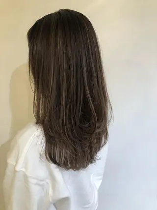 カラー ブリーチカラー🎀 韓国風/寺門美優のヘアスタイル