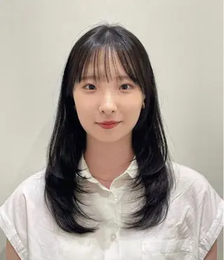 セミロング ❤︎︎韓国ヘア❤︎︎ 𝑺𝒉𝒊𝒉𝒐のヘアスタイル