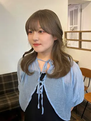 ロング カラー 水谷 優華のヘアスタイル