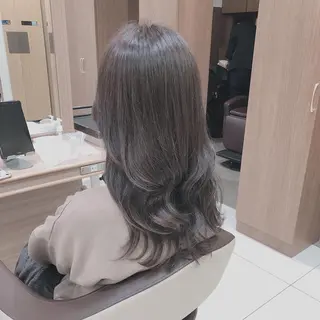 ロング カラー 小島 仁美のヘアスタイル