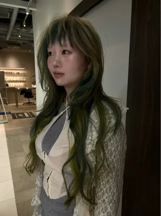 ロング カラー 深澤 帆乃のヘアスタイル