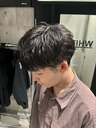 パーマ メンズ _WHITE / KENTOのヘアスタイル