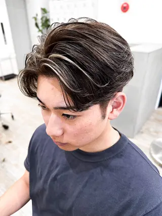 カラー メンズ ブリーチカラー🔥 パーマ【佐々木凌平】のヘアスタイル