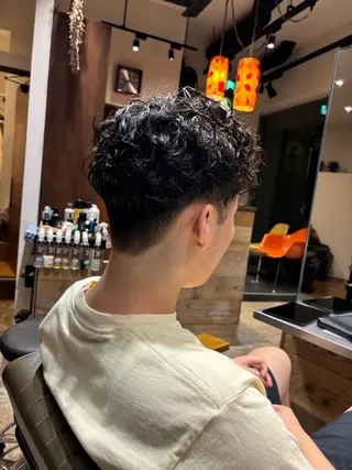 パーマ メンズ 小野瀬 文哉のヘアスタイル