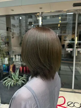 カラー 西村 優那のヘアスタイル