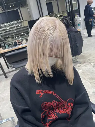 ショート カラー 💜ハイトーン💛 マジカルかいちゃんのヘアスタイル