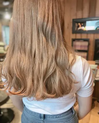 セミロング カラー 🌷RIE 🌷のヘアスタイル