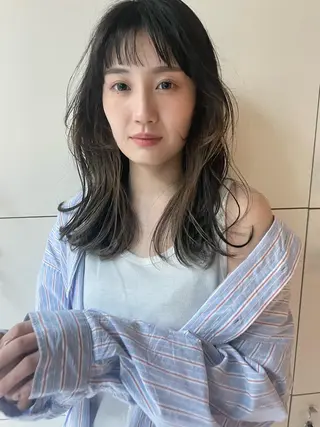 ミディアム 保野加/トレンドボブ 透明感爆発カラーのヘアスタイル