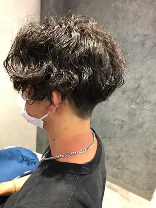 メンズ Noyヨシモト ヒロトのヘアスタイル