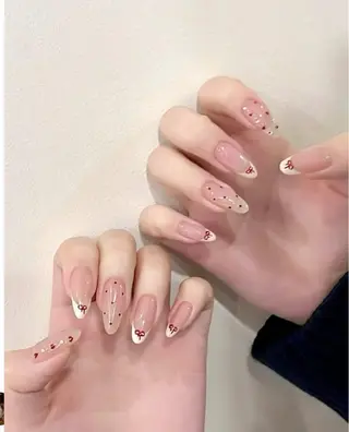 ネイル AKIKO ネイルサロンのネイルデザイン