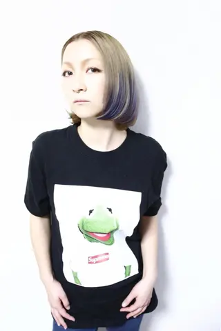 ショート AKUTSU KOICHIのヘアスタイル