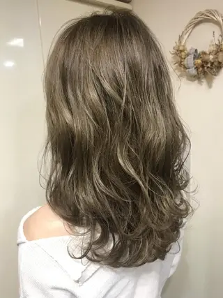 ミディアム カラー Beach 代表 KENTAのヘアスタイル