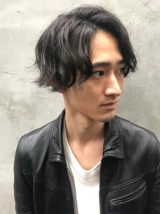 ショート カラー パーマ メンズ 平内 賢人のヘアスタイル