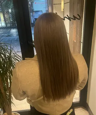 セミロング 山本 彩香のヘアスタイル