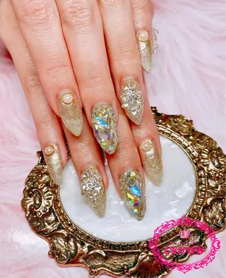 ネイル CROWN プライベートサロンのネイルデザイン