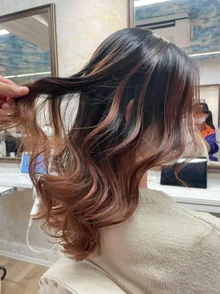 ロング TAKU 美容師のヘアスタイル