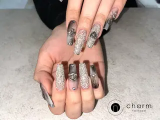 ネイル ネイルルーム チャームのネイルデザイン