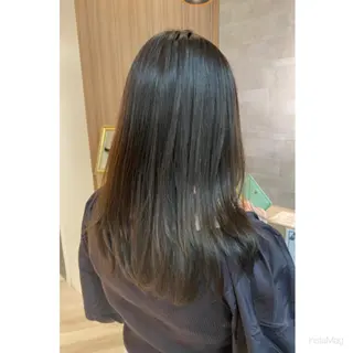 ロング カラー 岩間 香純のヘアスタイル