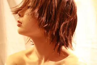 ショート カラー AKUTSU KOICHIのヘアスタイル