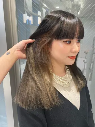 ロング カラー ウルフカット/吉村 桃子のヘアスタイル