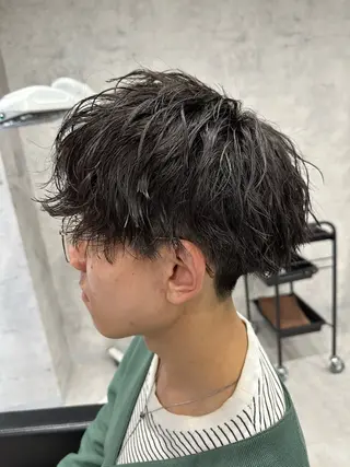 ショート パーマ メンズ ユウ🪄 パーマ指名No1のヘアスタイル