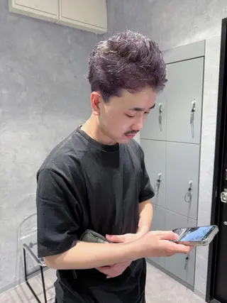 カラー メンズ 野林 夏帆のヘアスタイル