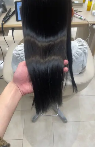 ロング カラー シャドウパーマ／骨格 矯正カット　トモキのヘアスタイル