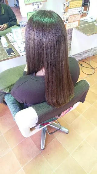 ミディアム カラー 山口 彩海のヘアスタイル