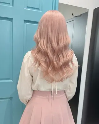 セミロング カラー ヘアアレンジ ハイトーン特化🤍 浦住のヘアスタイル