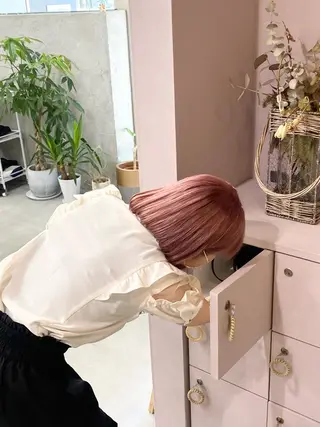 ショート カラー 前橋 姫奈のヘアスタイル
