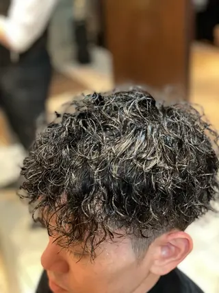 ショート 佐々木 宥人のヘアスタイル