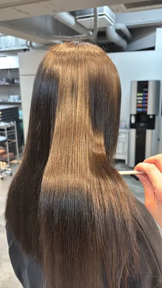 カラー レイヤー✂︎ぷつボブ 艶カラー🤍noaのヘアスタイル