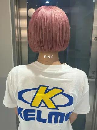 ミディアム カラー RINA🧤 デザインとボブのヘアスタイル