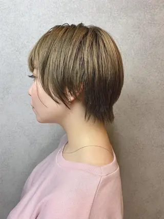 ショート カラー 丸山 晶平のヘアスタイル