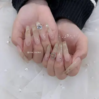 ネイル Rine 放出 (リネ)のネイルデザイン