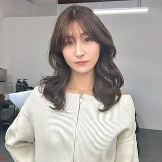 セミロング カラー 韓国ヘア×レイヤー カット/上田丈也のヘアスタイル