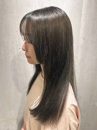カラー tote. 成瀬晃のヘアスタイル