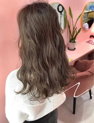 ロング カラー プル艶職人/ にしものヘアスタイル