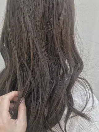 ロング さの あやねのヘアスタイル