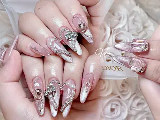 ネイル ✨Nailsalon Vi+✨のネイルデザイン