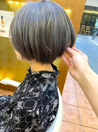 ショート カラー ✨髪質改善専門店✨ QOLU✨のヘアスタイル