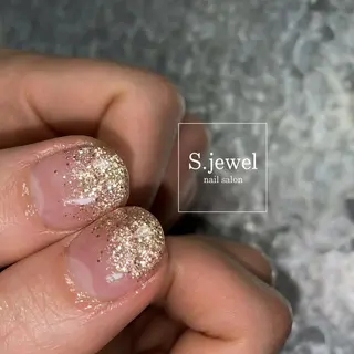 ネイル S. JEWELのネイルデザイン