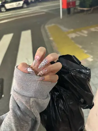 ネイル 新宿YISInail スカルプ専門店のネイルデザイン