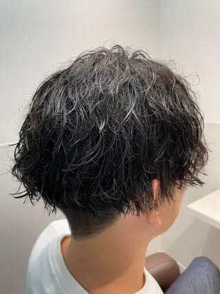 ミディアム パーマ メンズ 大阪 美容師 林のヘアスタイル