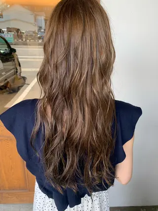 カラー mu ku.のヘアスタイル