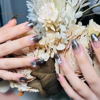 ネイル uu ネイルサロン関内🌼のネイルデザイン